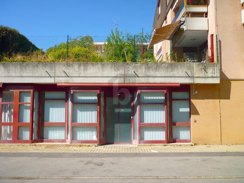 FUNCTIONAL PREMISES, STRATEGIC LOCATION (2)