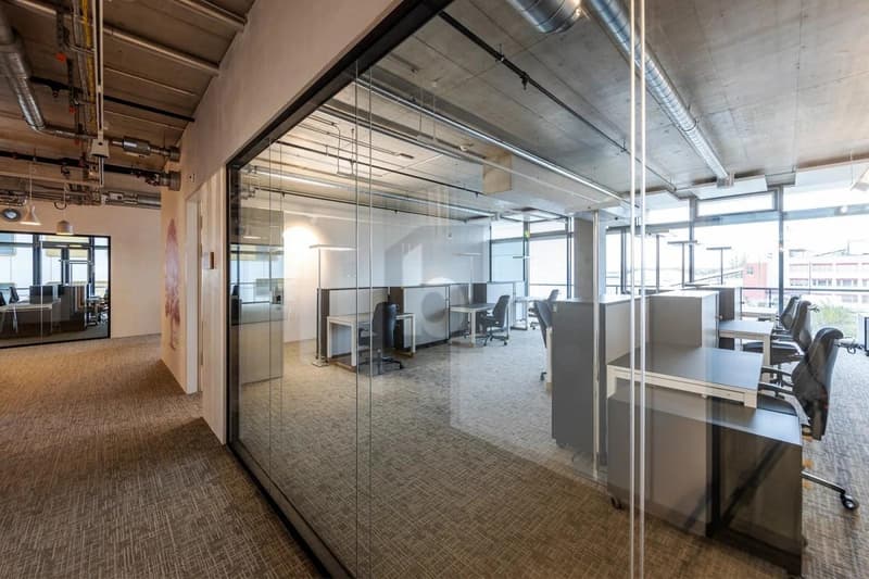 BUREAU INTELLIGENT POUR ENTREPRISES VISIONNAIRES (2)