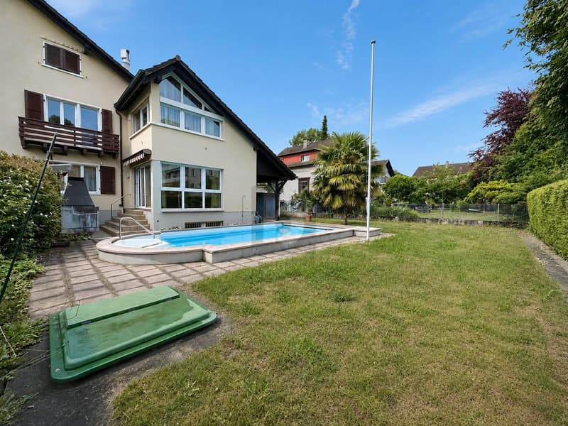 GARTEN-TRAUM MIT POOL UND GARAGENBOX (1)