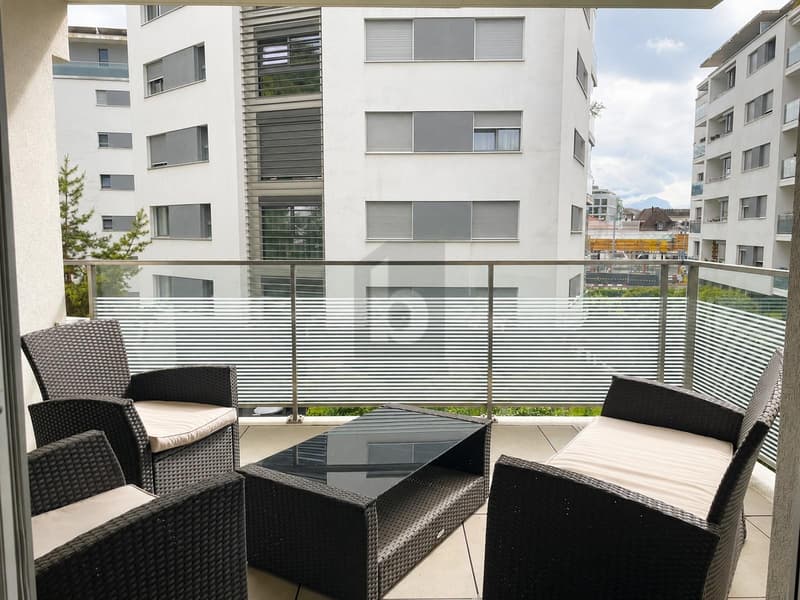 MODERNE, MEUBLÉ & PROCHE DE LA GARE (2)