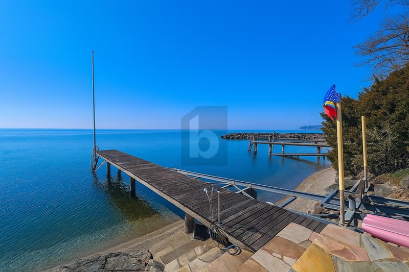 ULTRA EXCLUSIVE AVEC PLAGE ET PONTON PRIVÉS (2)