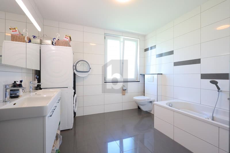 COMFORTABLE, MODERN & QUIET (5)