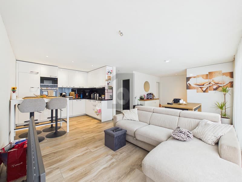 Light-Flooded, with Open Living & Dining Area (2)