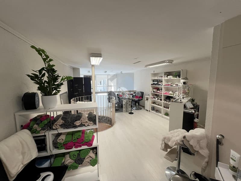 Friseursalon in der Altstadt (3)