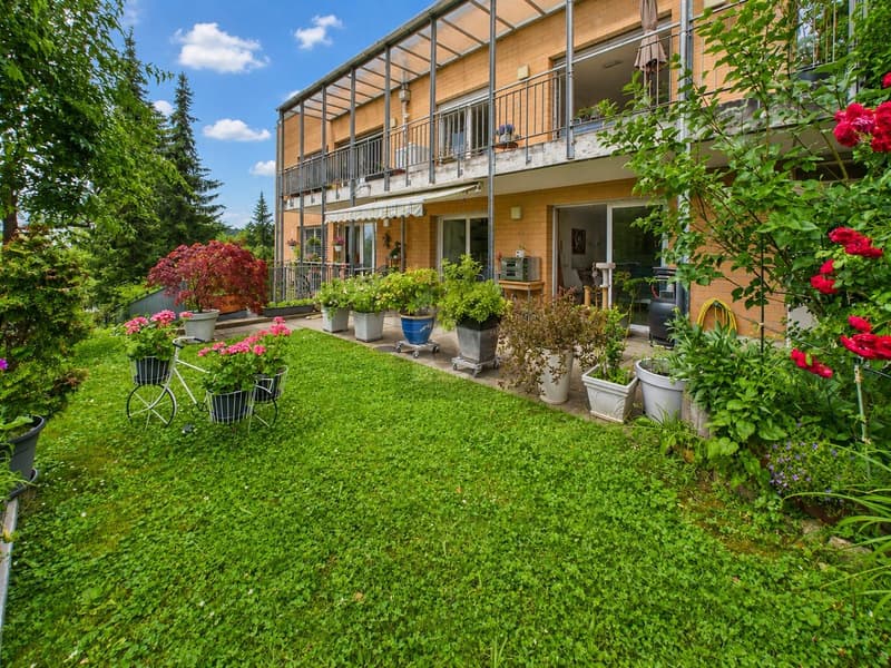 Rêve de maison sur deux niveaux avec jardin et balcon (1)