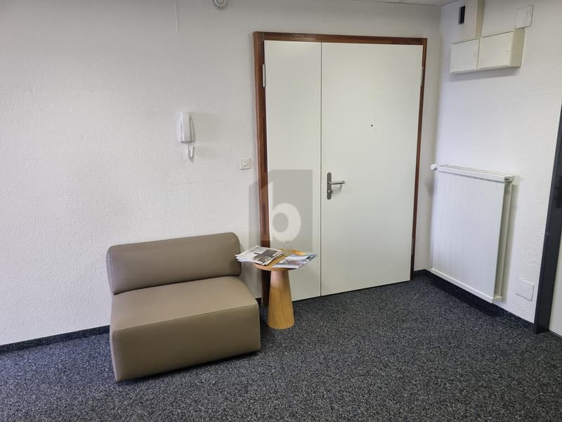 WORKSPACE WITH PANORAMIC VIEW (3)