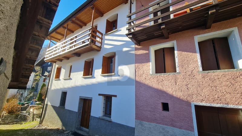 SPAZIOSA E SOLEGGIATA CON VISTA SULLE MONTAGNE (2)