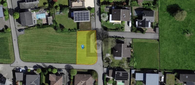 Paradise Building Plot in Family-Friendly Quarter (5)