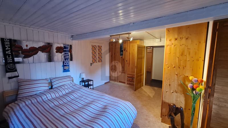 Quiet, Spacious, with Terrace (3)