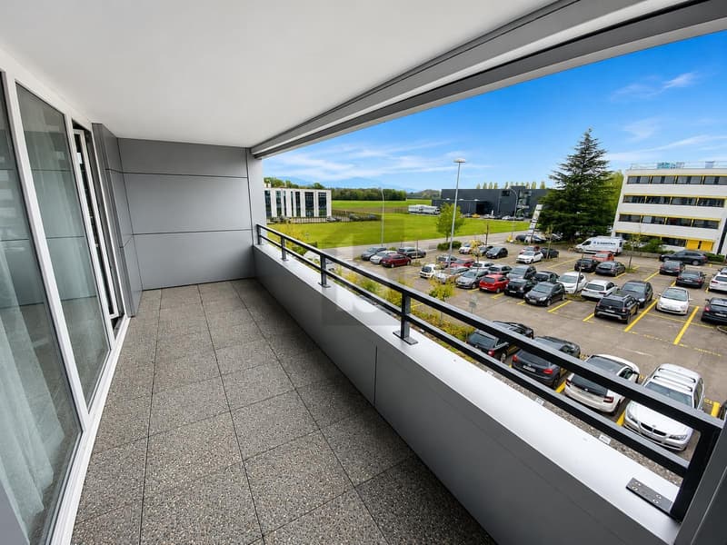 ÉTAGE BUREAUX À 4,39 % BRUT ET 35 PLACES DE PARC (5)