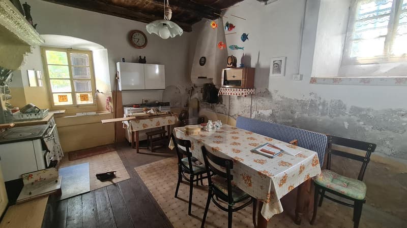 STORICA, SOLEGGIATA, CON VISTA (4)