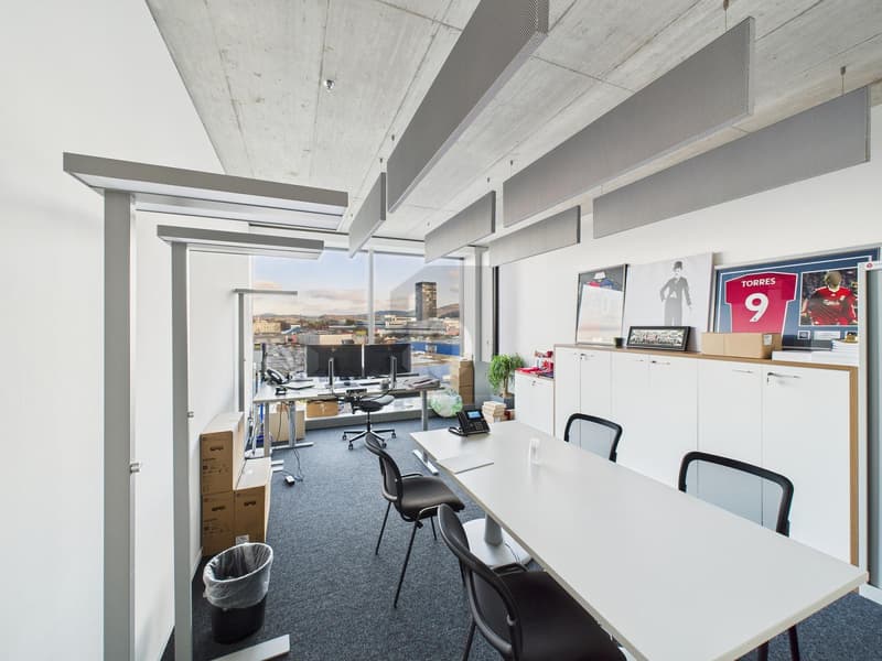 Bright and modern with great accessibility (2)