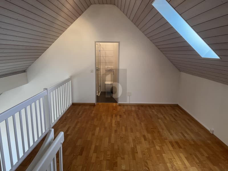 Living on two levels with a far-reaching view into the green (5)