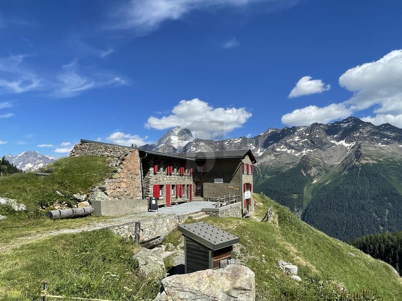 RUSTIKAL MIT HERRLICHEM PANORAMA (1)