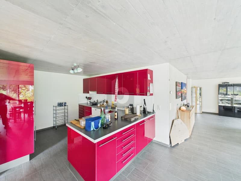 MODERN UND RUHIG MIT GARTEN UND PARKPLÄTZE (4)