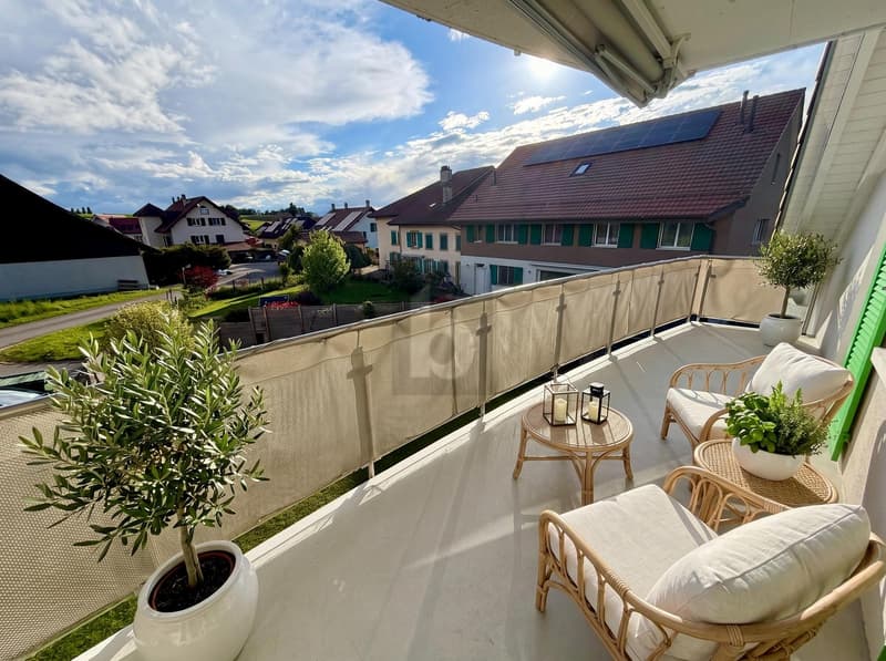 ELEGANT DUPLEX BATHED IN LIGHT (5)