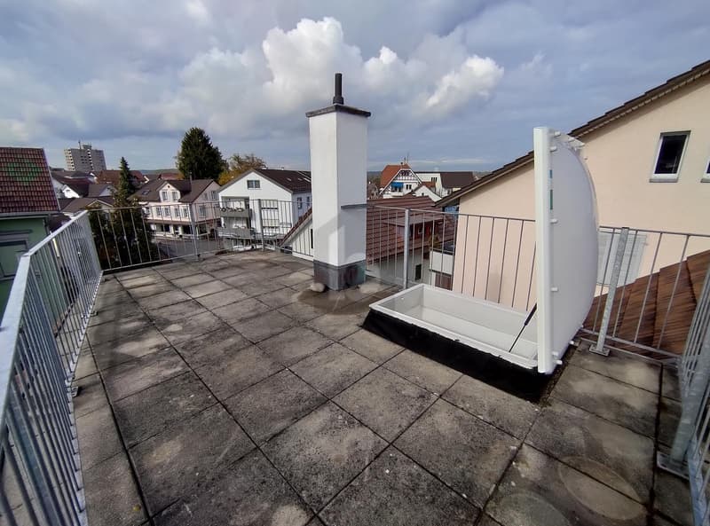 ZENTRAL MIT PRAKTISCHER DACHTERRASSE (1)