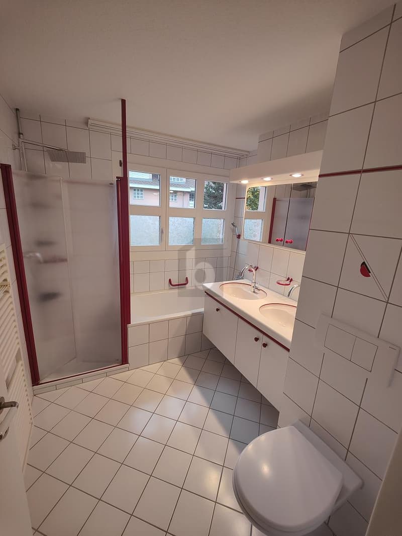 FAMILIENFREUNDLICH MIT GROSSEM BALKON (4)
