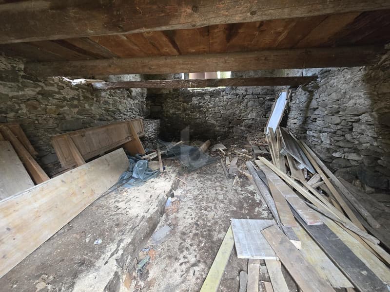 Quiet and sunny to renovate (2)