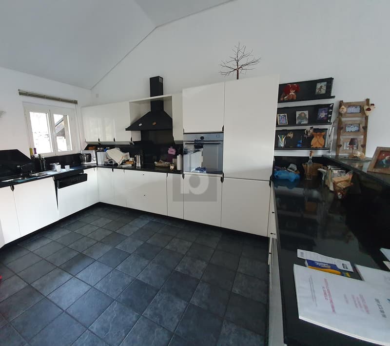 Spacious and welcoming (3)