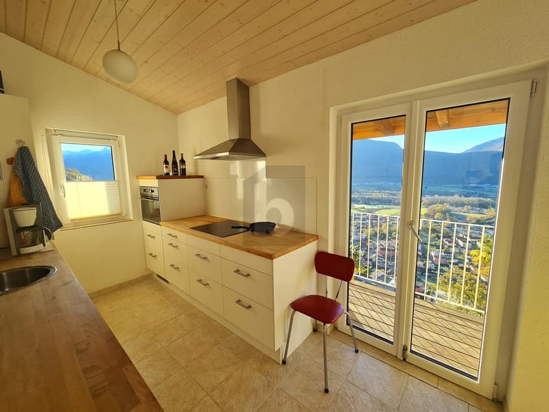 Modern property with garden and fabulous view (3)