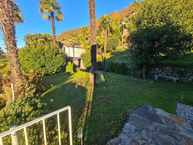 Modern property with garden and fabulous view (5)