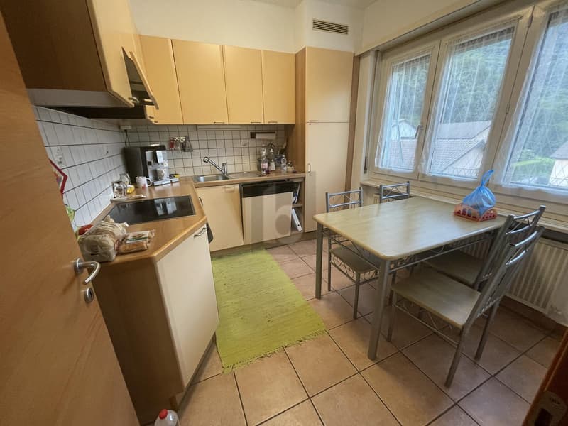 Spacious and bright (2)