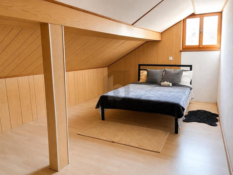 TYPICAL PROPERTY IN CENTRAL AND SUNNY LOCATION (4)