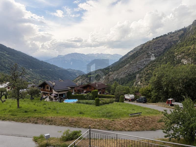 GROSSZÜGIG, HELL UND PANORAMABLICK (2)