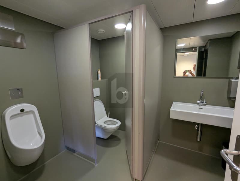 FLEXIBEL MIT EMPFANG, TERRASSE UND WARENLIFT (5)