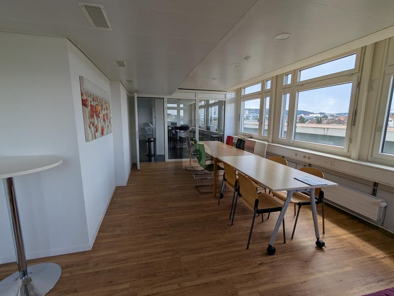 FLEXIBEL MIT EMPFANG, TERRASSE UND WARENLIFT (3)
