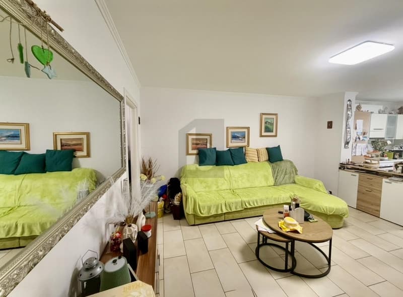 BRIGHT AND SPACIOUS (1)