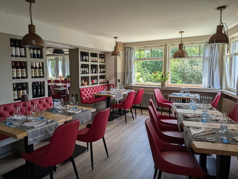 RESTAURANT MIT TERRASSE UND ZWEI WOHNUNGEN (3)
