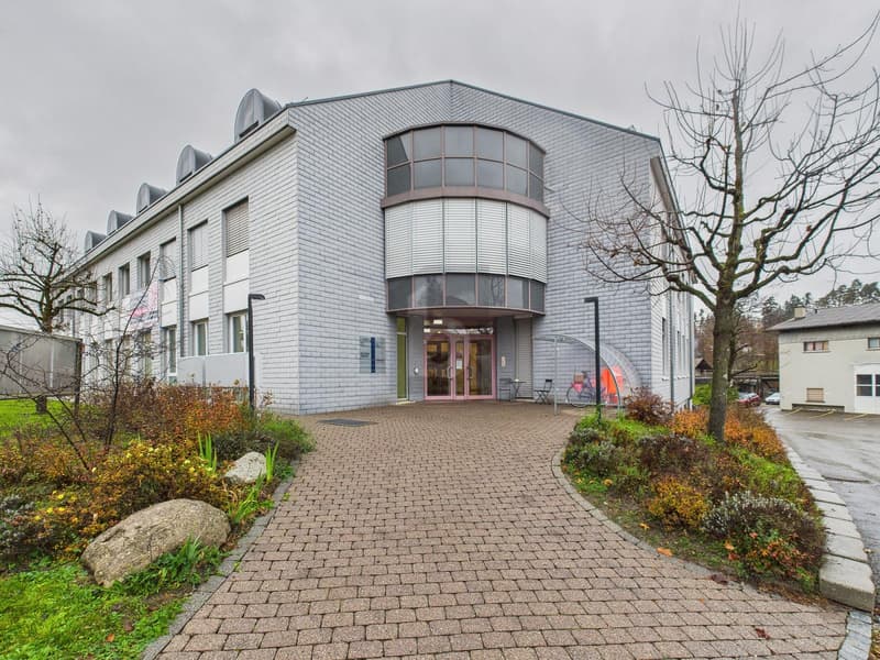 GROSSZÜGIG UND VIELSEITIG NUTZBAR (5)