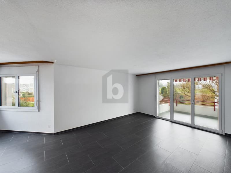 MODERN, KOMFORTABEL UND MIT GEMÜTLICHEM BALKON (1)