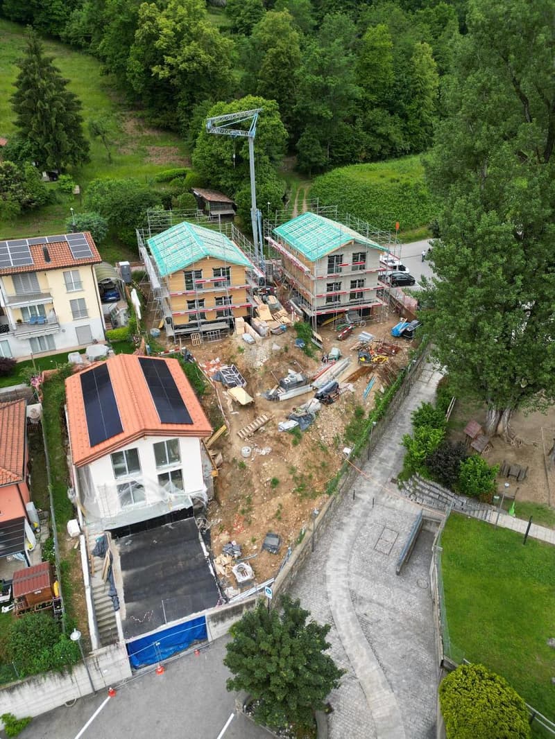 SPAZIOSA NUOVA COSTRUZIONE CON GIARDINO (2)