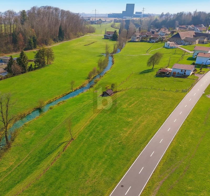 GROSSZÜGIGES BAUPARADIES MIT VIEL FREIRAUM (1)