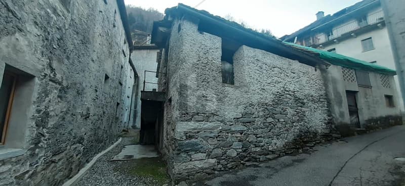 RUSTICO DA RISTRUTTURARE (2)