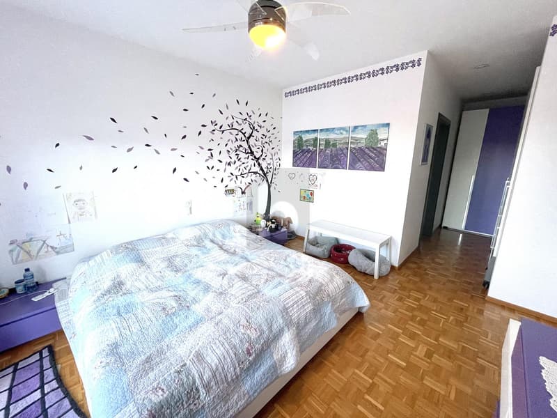 BIFAMILIARE MOLTO SPAZIOSA E LUMINOSA CON GIARDINO (2)