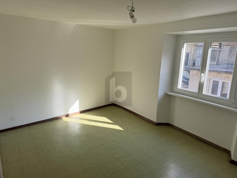 SPAZIOSA CASA DI NUCLEO (5)