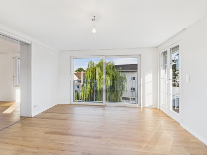 MODERN AM PLÄTSCHERNDEN BACH (3)