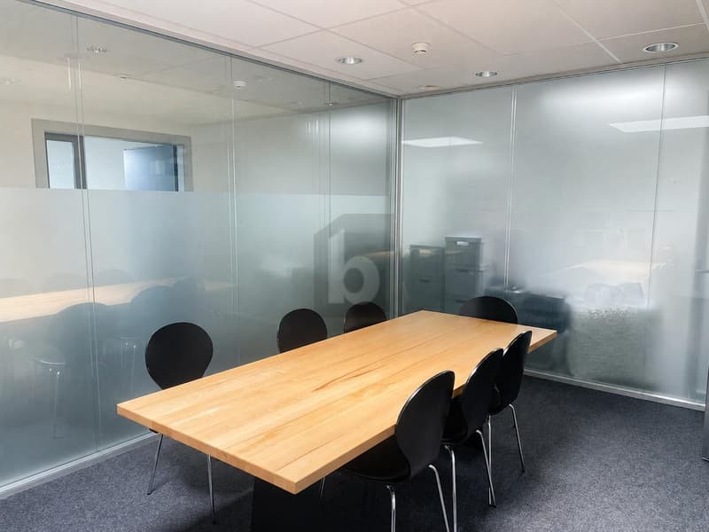 BUREAUX AVEC SALLE DE RÉUNION À MALLEY (4)