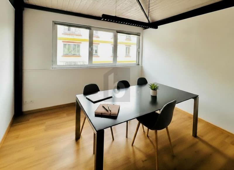 ESPACE DE TRAVAIL MODERNE ET INSPIRANT (2)