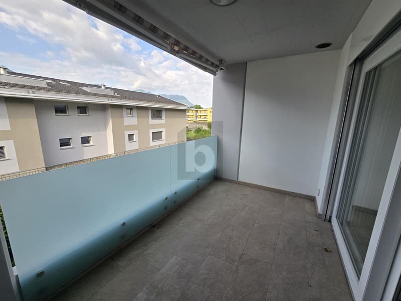 MODERNO E TRANQUILLO CON TERRAZZA (2)