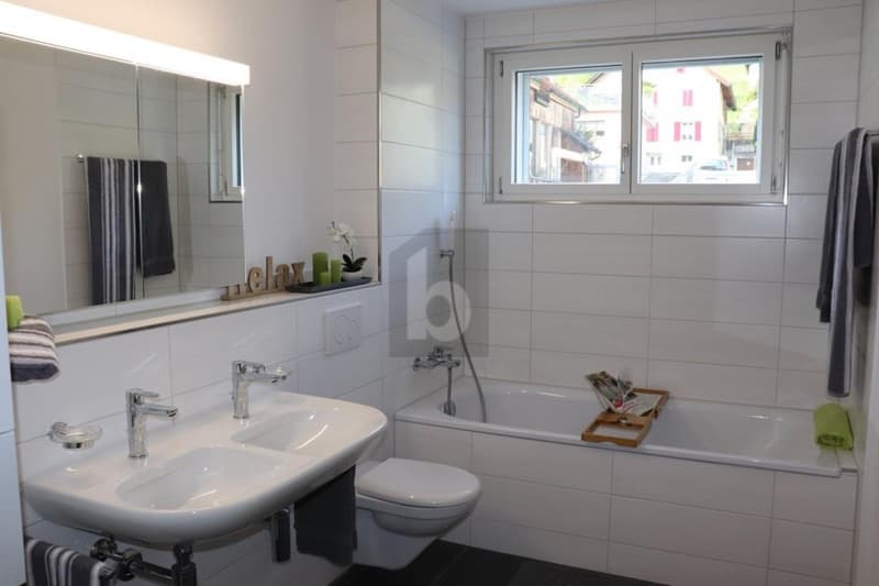 MODERN, GROSSZÜGIG UND NATURNAH (4)