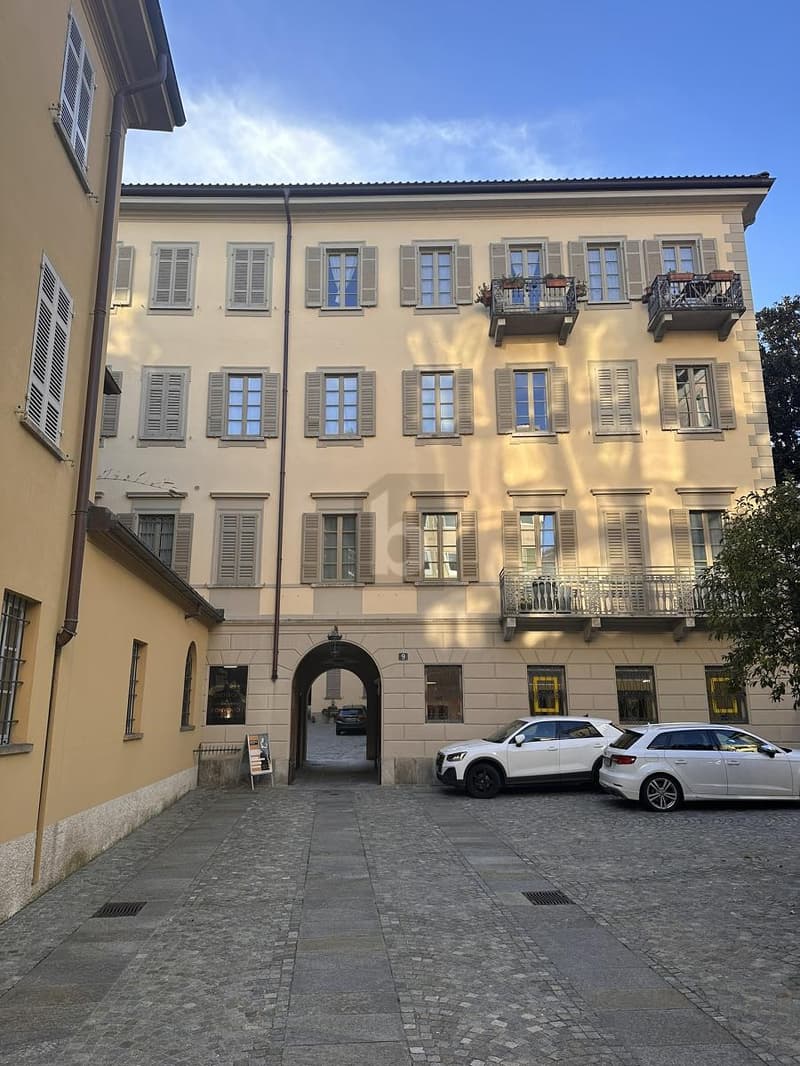 NON PIU' DISPONIBILE (1)