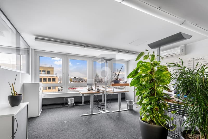 MODERNE RÄUME AN ZENTRALER LAGE (1)