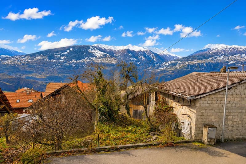 RARE: AVEC GRANGE ET GRAND POTENTIEL (2)