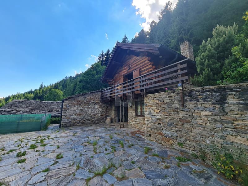 TRA LA NATURA CON VISTA MOZZAFIATO (1)