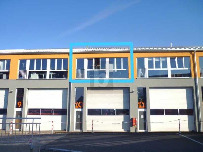 ESPACE MODERNE LUMINEUX + MEZZANINE ! (1)